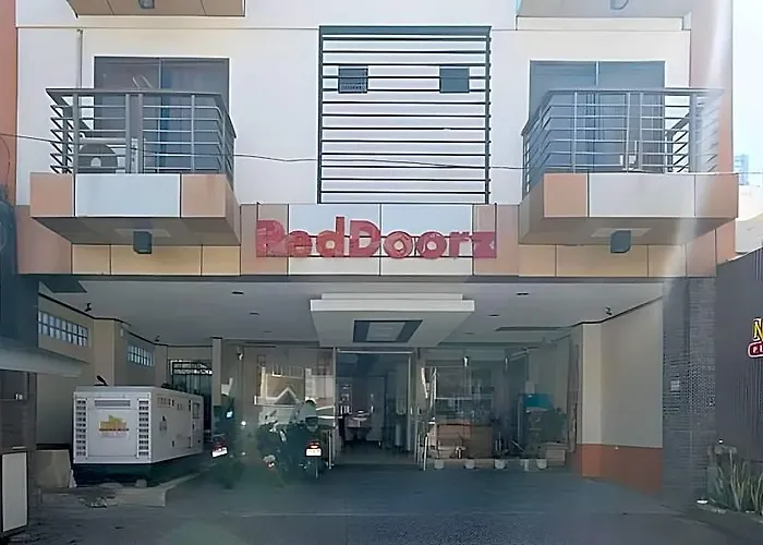 Hotel Reddoorz New Era Budget Mabolo Former Reddoorz Near Landers Superstore 2*